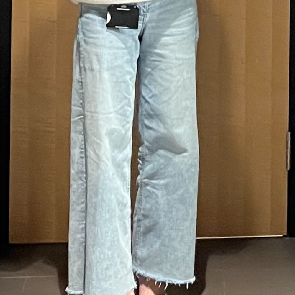 bell bottom light wash jeans size 24